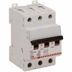 Interruttore magnetotermico tripolare 32a 6ka - BTICINO LEGRAND F83/32