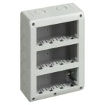 Custodia Verticale IP40 con base e coperchio 4+4+4 Màtix - BTICINO LEGRAND 25412V