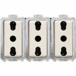 MAGIC - PRESA TRIPLEX BIPASSO2P+T 10/16A - BTICINO LEGRAND 5180/3